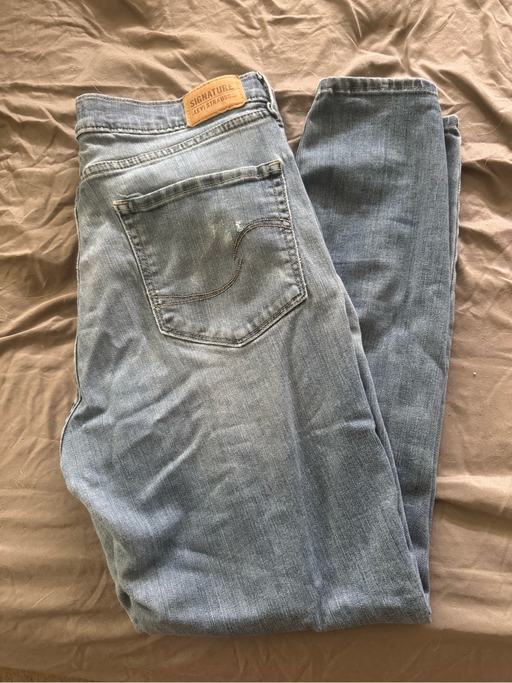 Levi's Signature Light Blue Denim Skinny Jeans